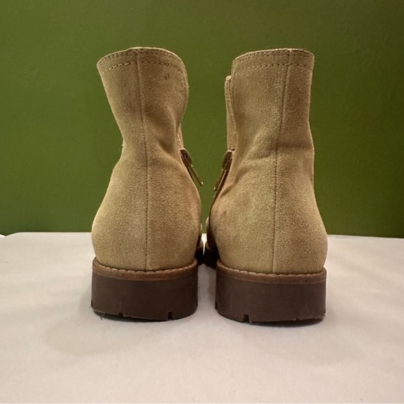 Vince Jacee Weatherproof Suede Ankle Bootie Boot In Sand Light Tan Size 8 - Picture 5 of 5